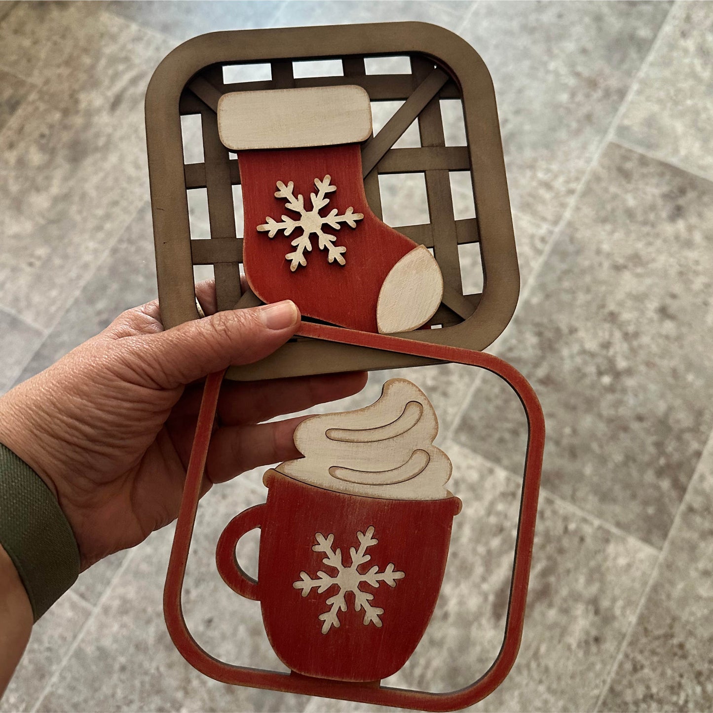 Interchangeable Tobacco Basket Inserts - Stocking Cocoa Mug | Laser Cut SVG File
