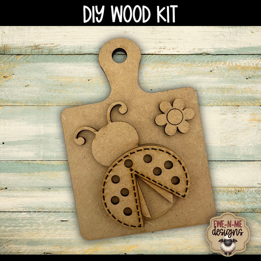 Ladybug and Daisy Cutting Board Mini Sign | DIY WOOD KIT